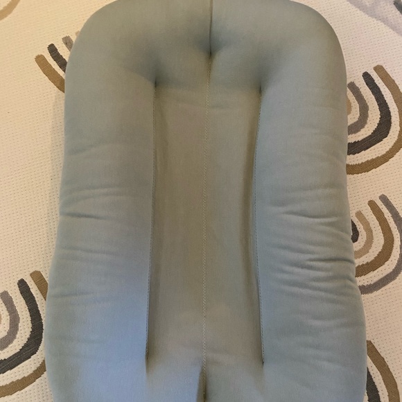 Snuggle Me Organic Infant Lounger with Cover - Picture 2 of 7